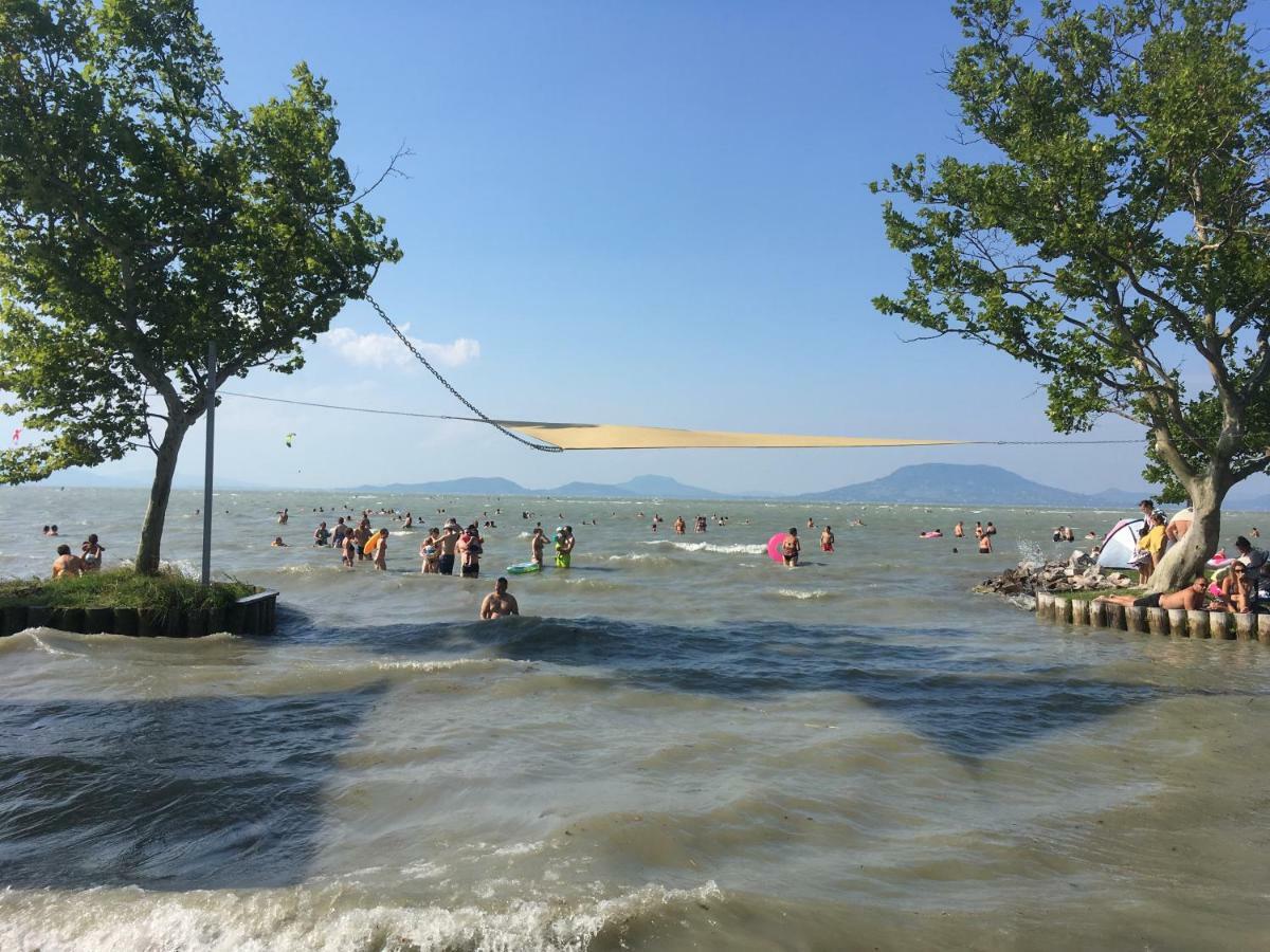 Balatoni Retro Villa Balatonfenyves Εξωτερικό φωτογραφία